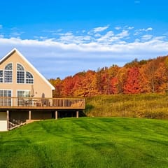 Cozy Catskills • Panoramic Views & Year-Round Fun