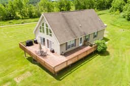 Cozy Catskills • Panoramic Views & Year-Round Fun