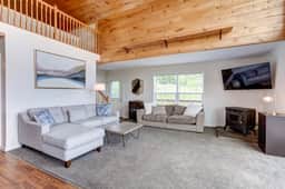 Cozy Catskills • Panoramic Views & Year-Round Fun
