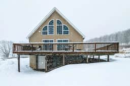 Cozy Catskills • Panoramic Views & Year-Round Fun