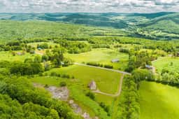 Cozy Catskills • Panoramic Views & Year-Round Fun