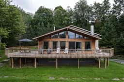 Cozy Year Round Getaway • Private Catskills Cabin