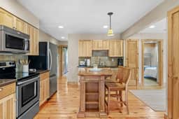 Warm & Woodsy Cabin Year-Round Escape