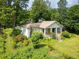 Luxe 3BR Getaway for 4 Seasons