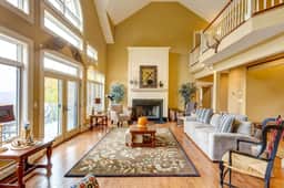 Stars, Sky & Mountain Views • Modern Upstate Stay