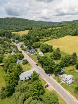 Vintage Catskills Home • Bucolic Views & Coziness - Image 2