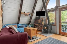 Golden Hour in the Catskills • Cozy Hideaway - Image 5