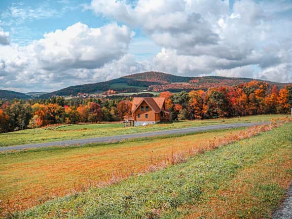 Massive 6BR 5BA Country Home with Central AC