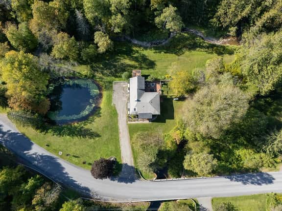 Fresh Air • Modern Comfort • Catskills Charm