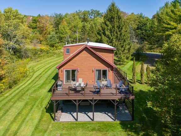 Warm & Woodsy Cabin Year-Round Escape