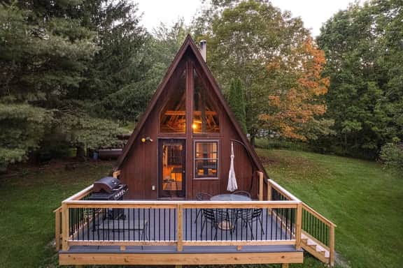 Golden Hour in the Catskills • Cozy Hideaway