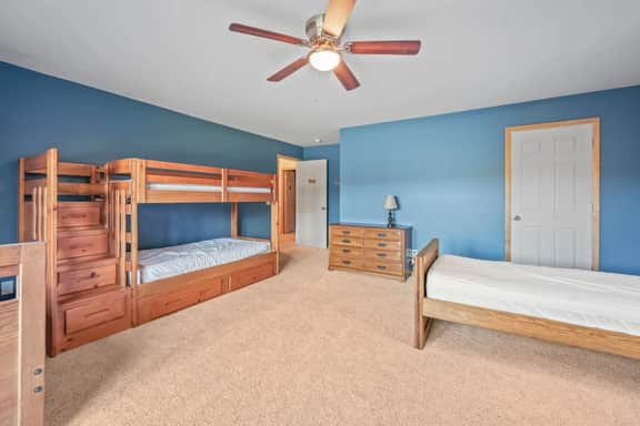 Spacious 9BR Catskills Retreat • Views + Game Room