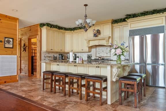 Massive 6BR 5BA Country Home with Central AC