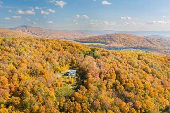 Stars, Sky & Mountain Views • Modern Upstate Stay - Image 5