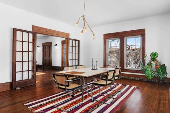 Luxe 3BR Getaway for 4 Seasons - Image 3