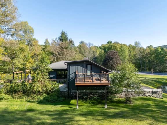 Fresh Air • Modern Comfort • Catskills Charm - Image 4
