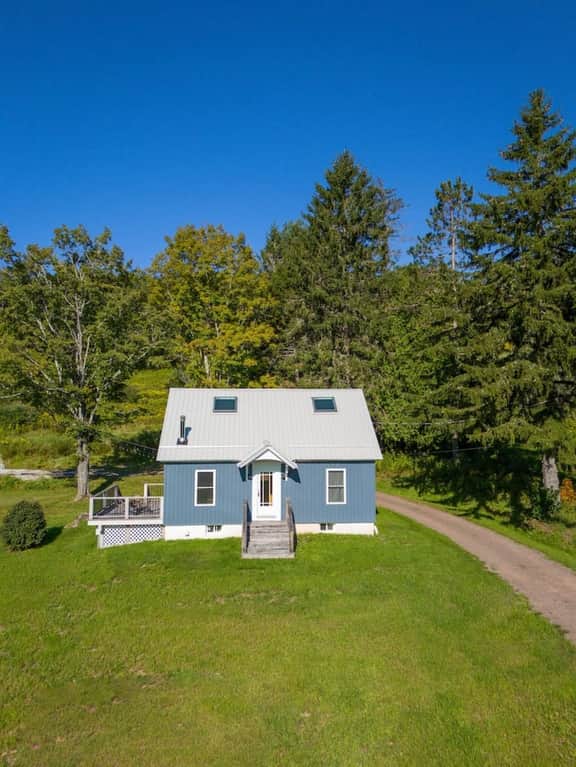4 Season Adventure Hub • Hiking, Views & Campfires - Image 5