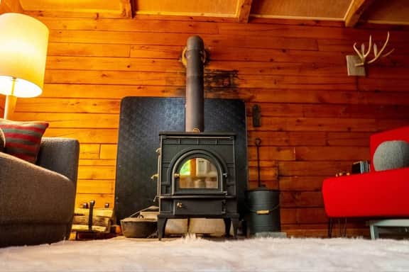 Cozy Log Cabin w/ Sauna EV Charger Dog Friendly - Image 4