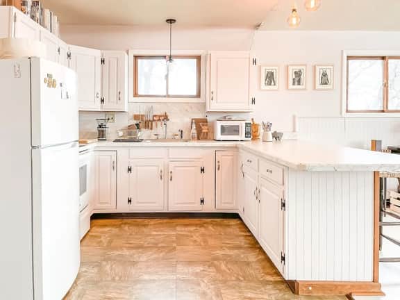 Quaint Catskills Cabin with Panoramic Views - Image 4