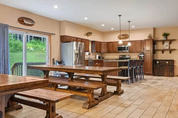 Catskills Retreats with 9BR /Central AC/Game Room - Image 3