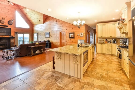 Massive 6BR 5BA Country Home with Central AC