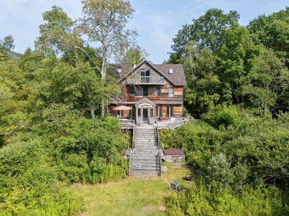Bootleg Hollow • Catskills Pond Side Sanctuary