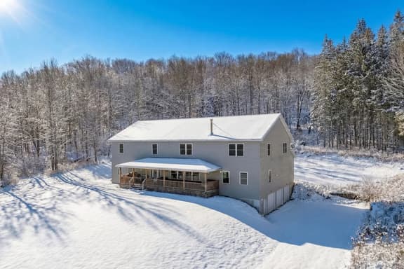 Spacious 9BR Catskills Retreat • Views + Game Room
