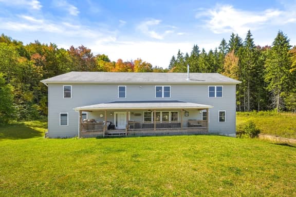 Spacious 9BR Catskills Retreat • Views + Game Room