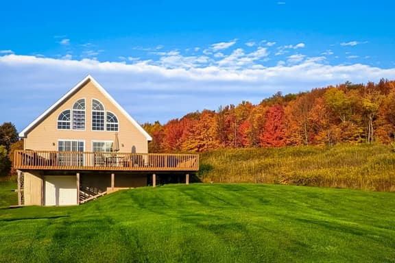 Cozy Catskills • Panoramic Views & Year-Round Fun - Image 1